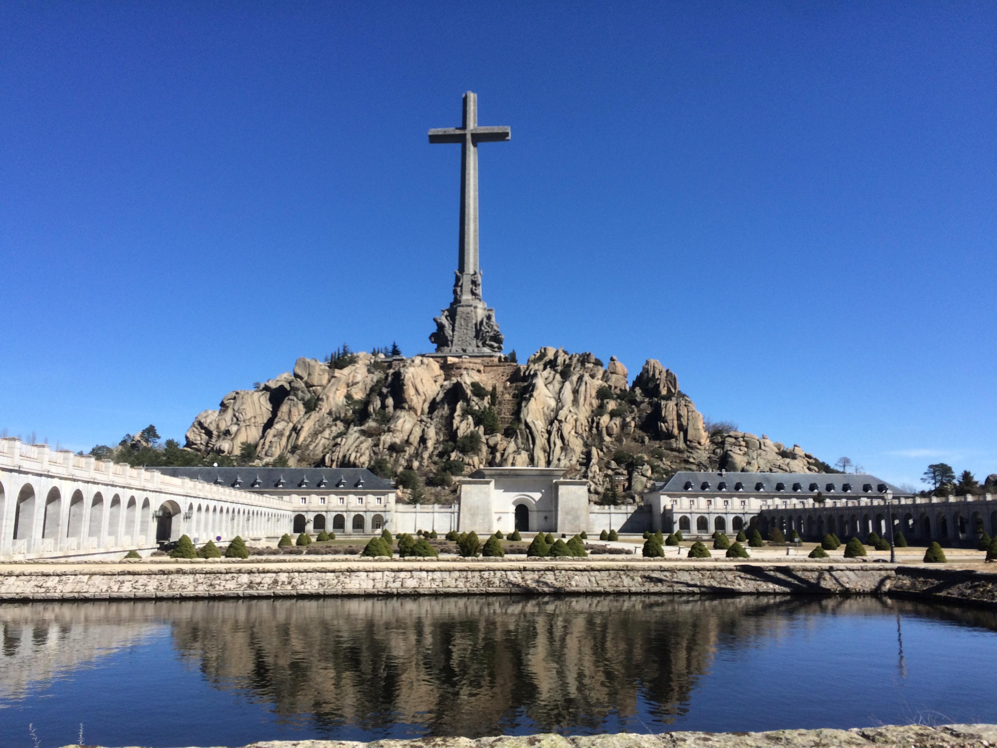 Hospederia Santa Cruz Hotell San Lorenzo de El Escorial Eksteriør bilde