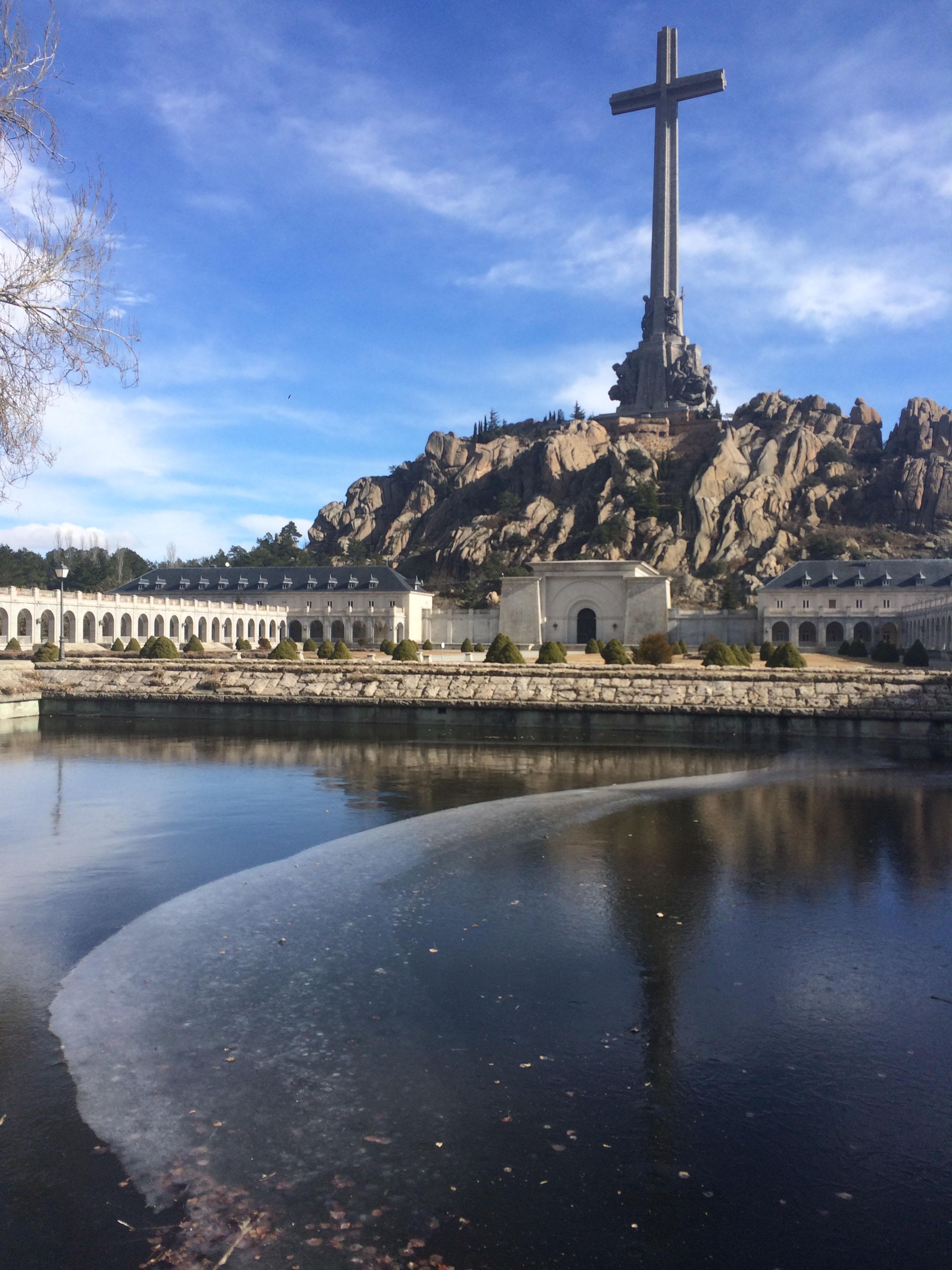 Hospederia Santa Cruz Hotell San Lorenzo de El Escorial Eksteriør bilde