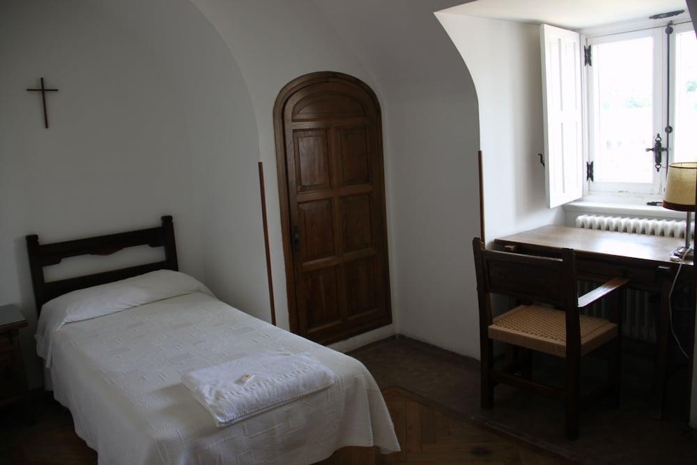 Hospederia Santa Cruz Hotell San Lorenzo de El Escorial Eksteriør bilde